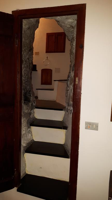 Torre Cepollini Hotel Албенга Екстериор снимка