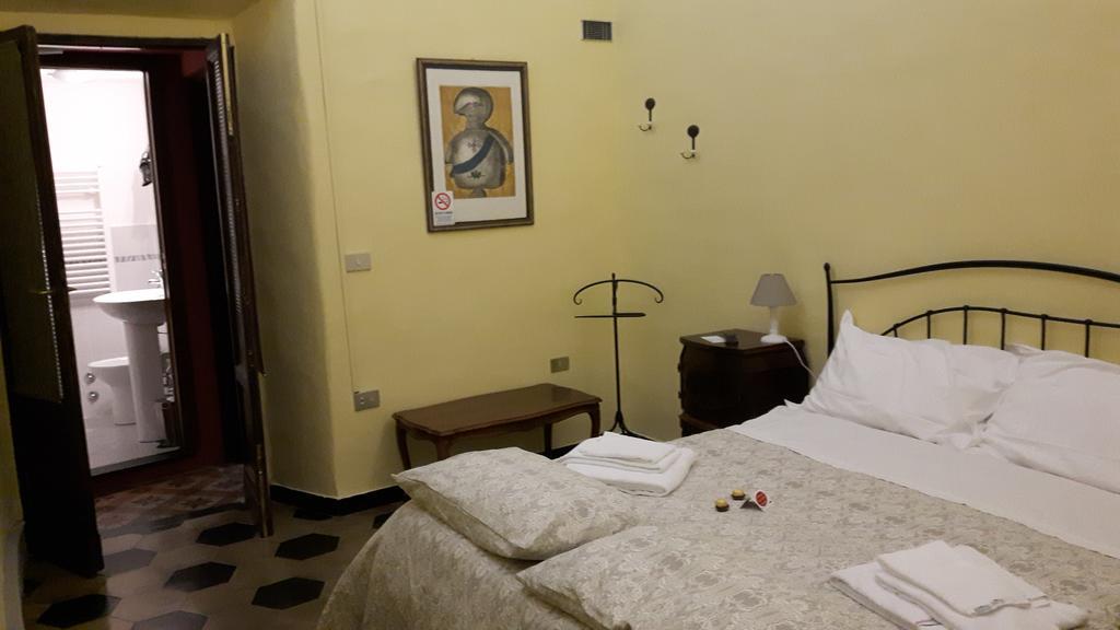 Torre Cepollini Hotel Албенга Екстериор снимка